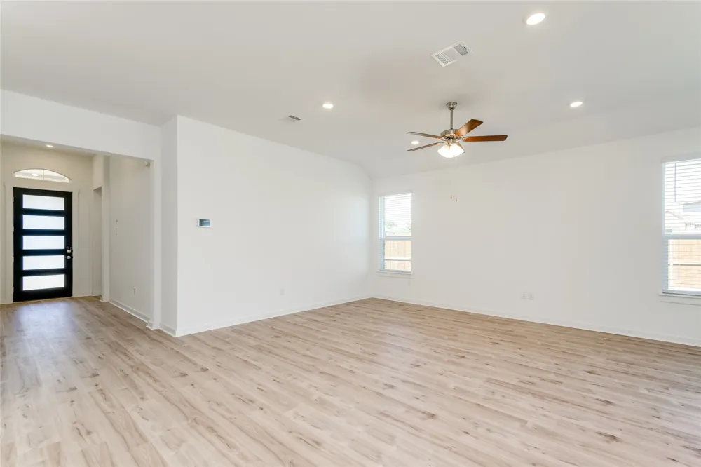1101 Bear Track Loop Georgetown, TX 78628
