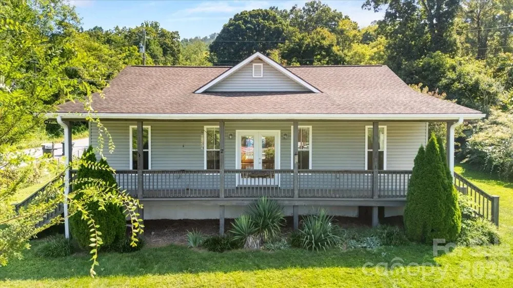 2 Elkmont Place Asheville, NC 28804