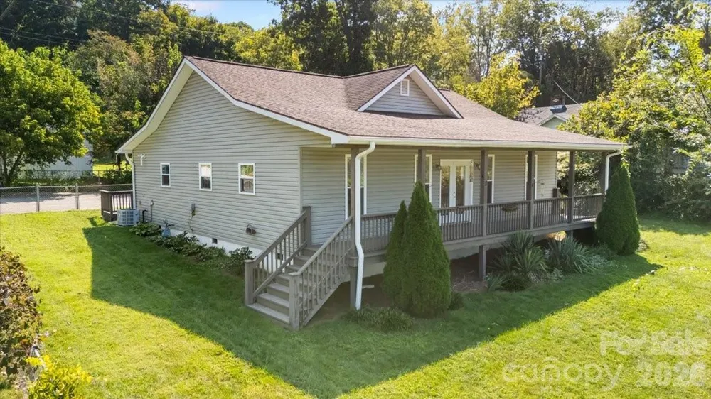 2 Elkmont Place Asheville, NC 28804
