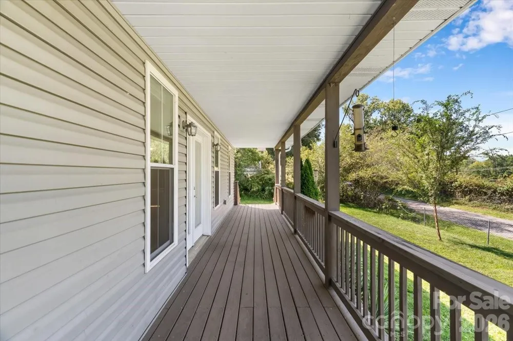 2 Elkmont Place Asheville, NC 28804