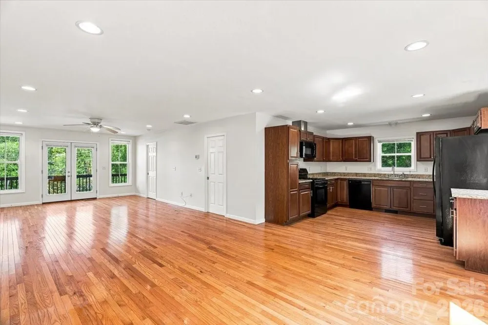 2 Elkmont Place Asheville, NC 28804