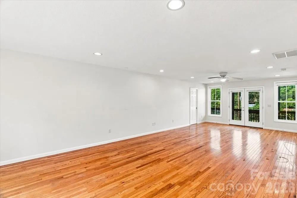 2 Elkmont Place Asheville, NC 28804