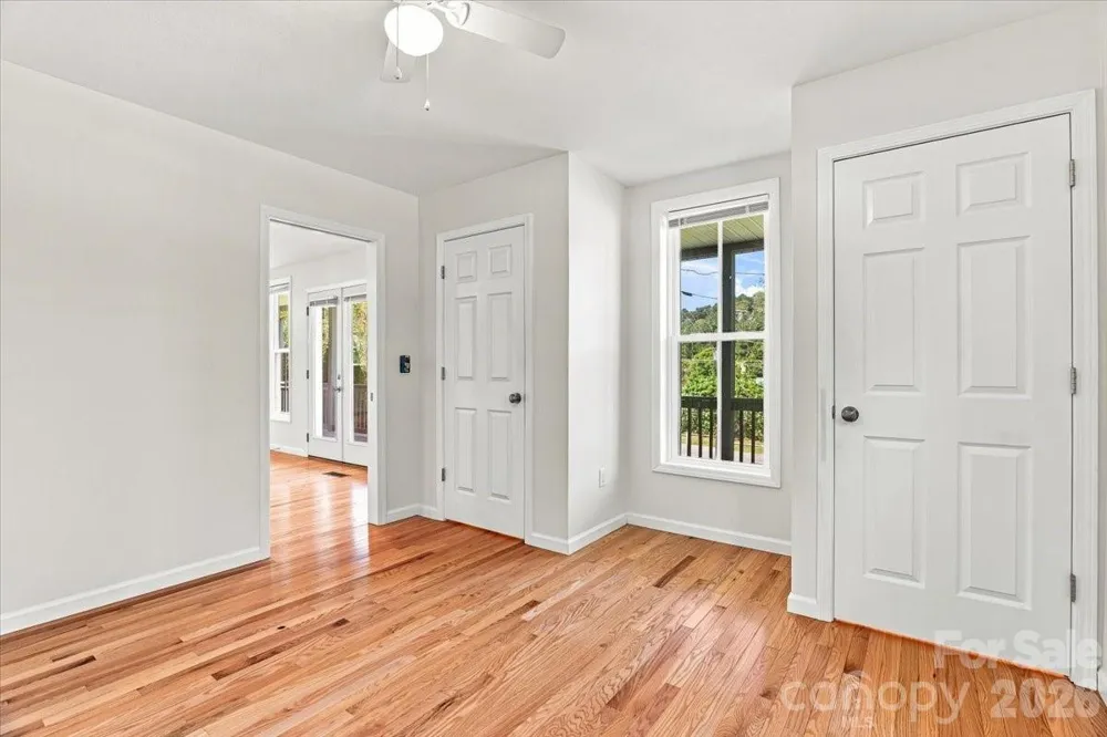 2 Elkmont Place Asheville, NC 28804
