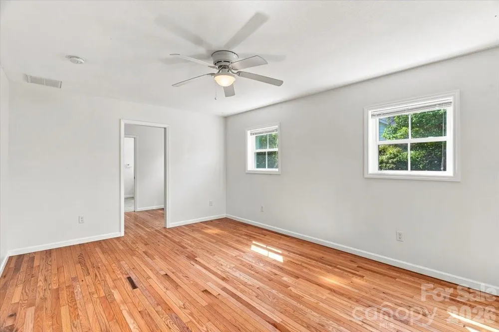 2 Elkmont Place Asheville, NC 28804