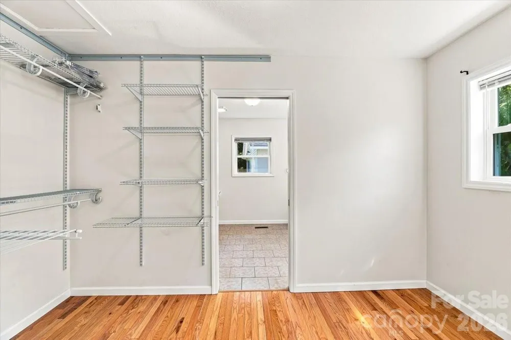 2 Elkmont Place Asheville, NC 28804