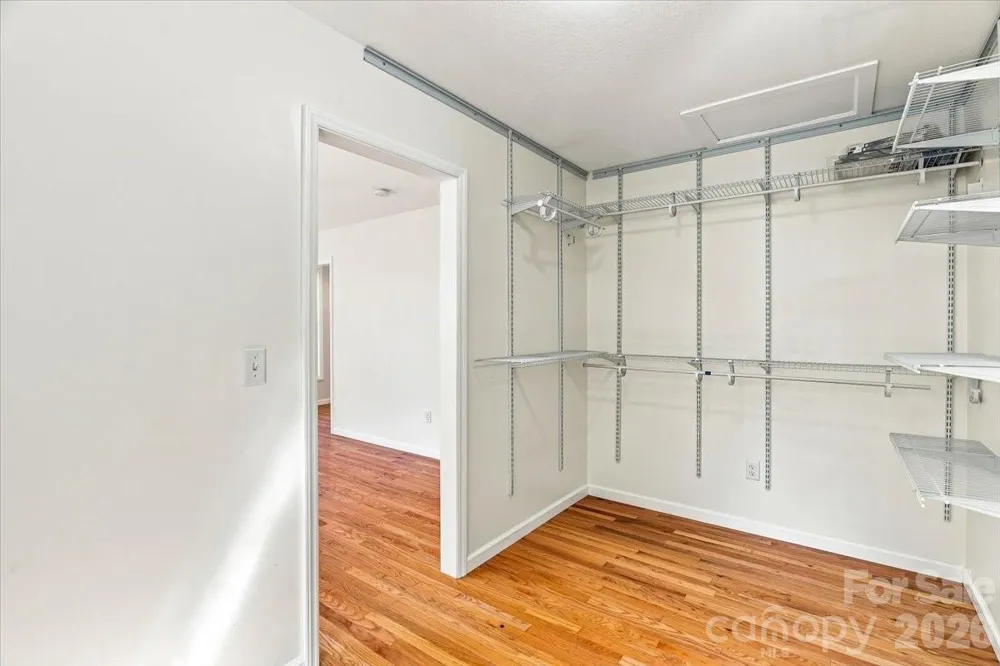 2 Elkmont Place Asheville, NC 28804