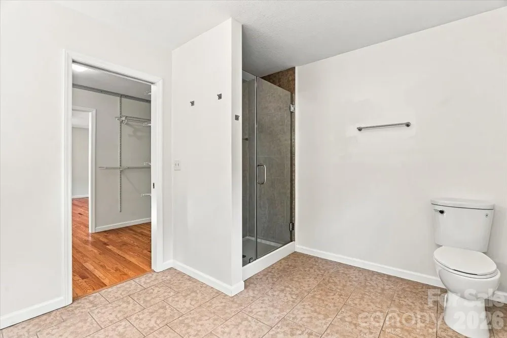2 Elkmont Place Asheville, NC 28804