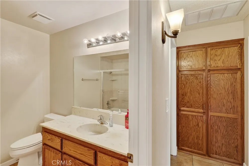 385 Emerald Merced, CA 95340
