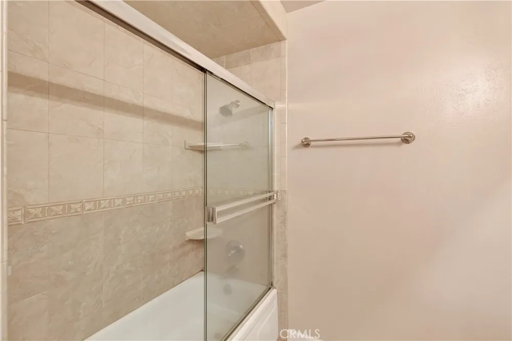 385 Emerald Merced, CA 95340
