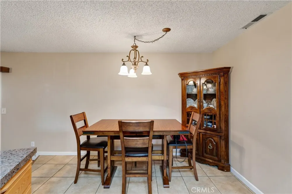 385 Emerald Merced, CA 95340