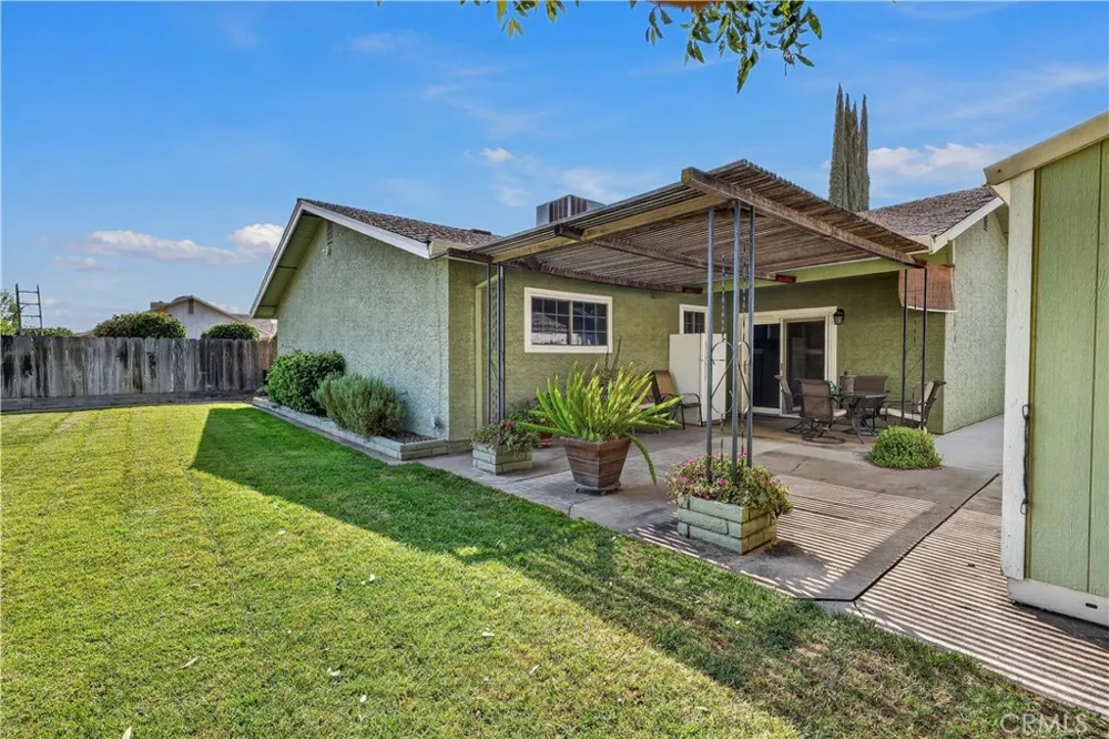 385 Emerald Merced, CA 95340