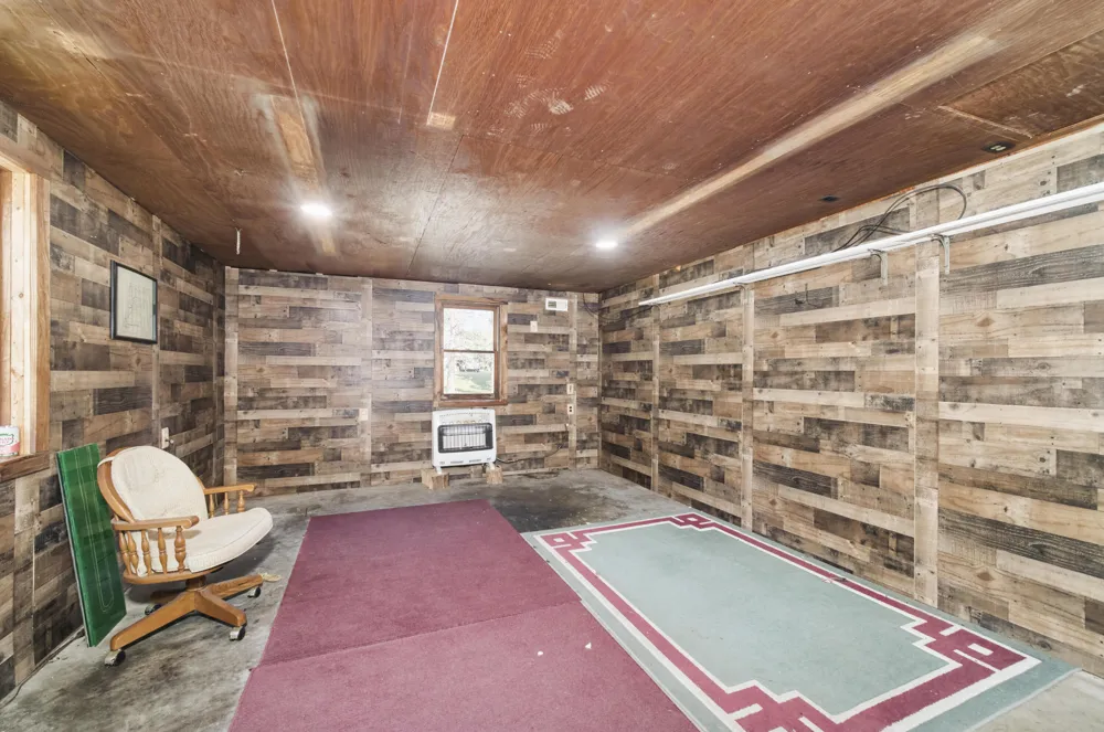 4256 E Wealthy Street Fountain, MI 49410