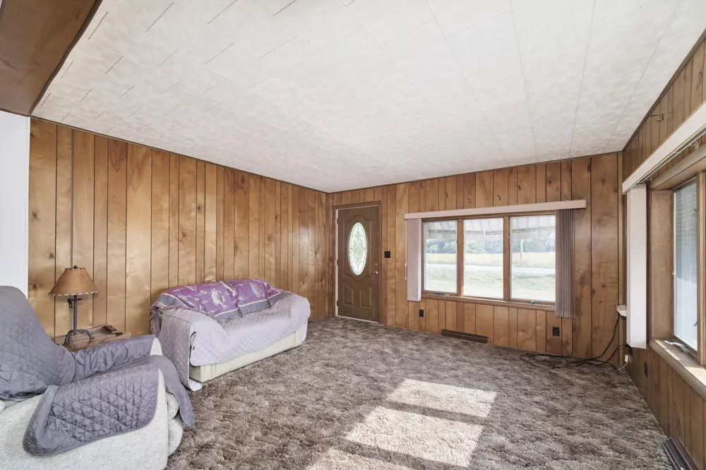 4256 E Wealthy Street Fountain, MI 49410