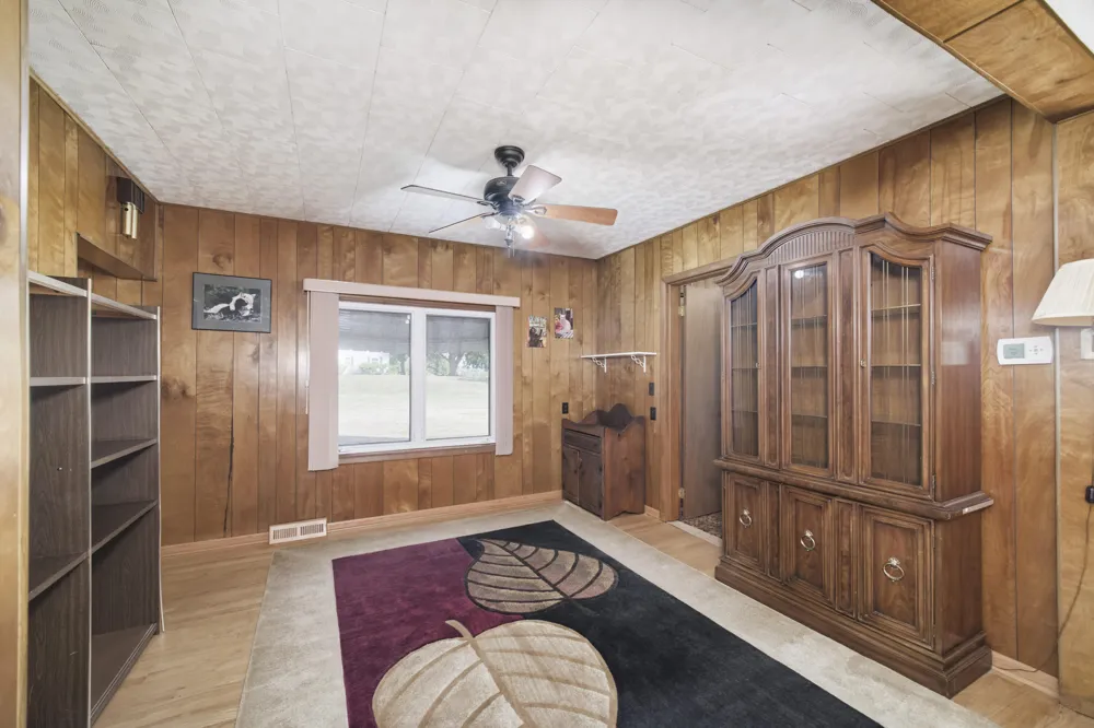 4256 E Wealthy Street Fountain, MI 49410