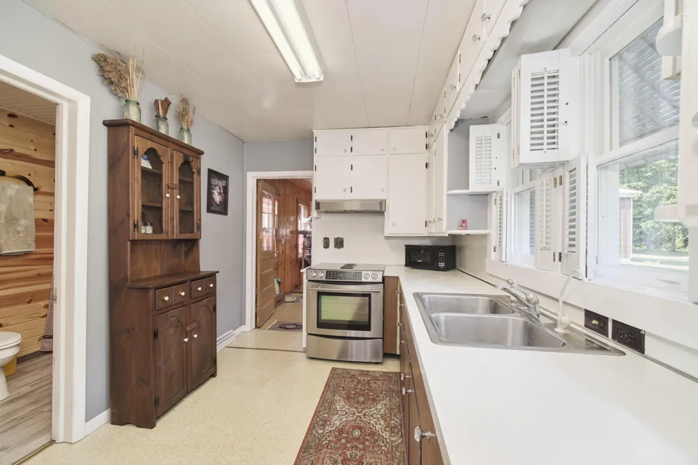 4256 E Wealthy Street Fountain, MI 49410
