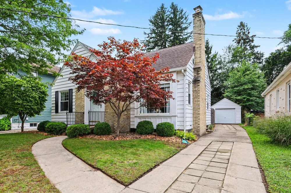 662 Deming Street SE Grand Rapids, MI 49507
