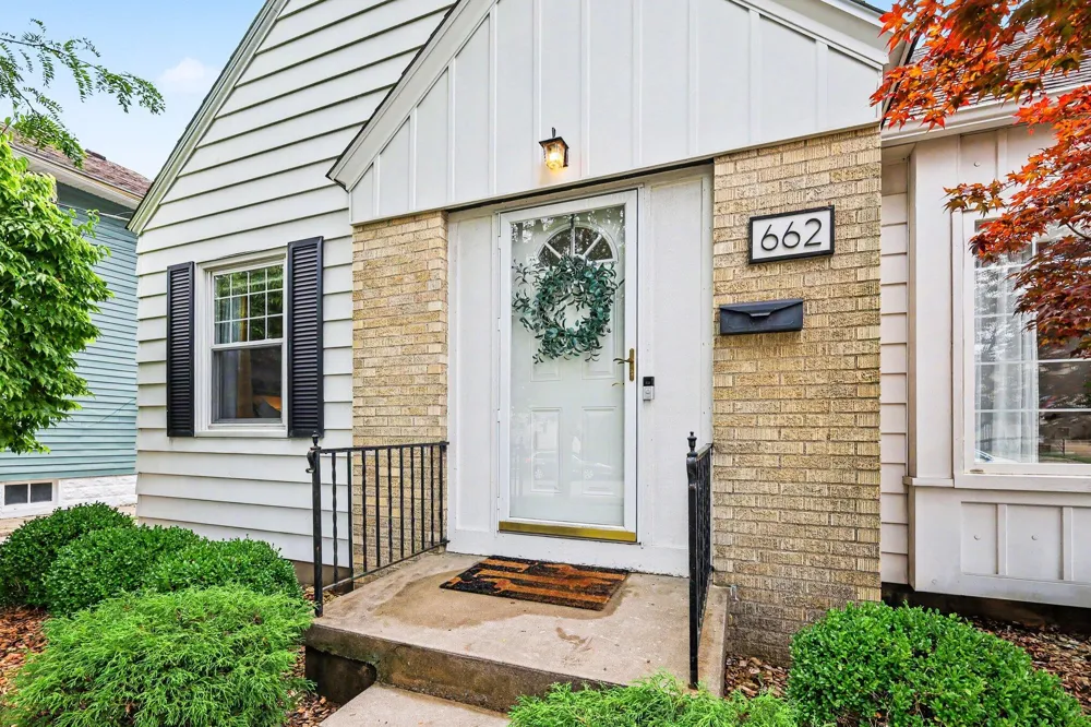 662 Deming Street SE Grand Rapids, MI 49507