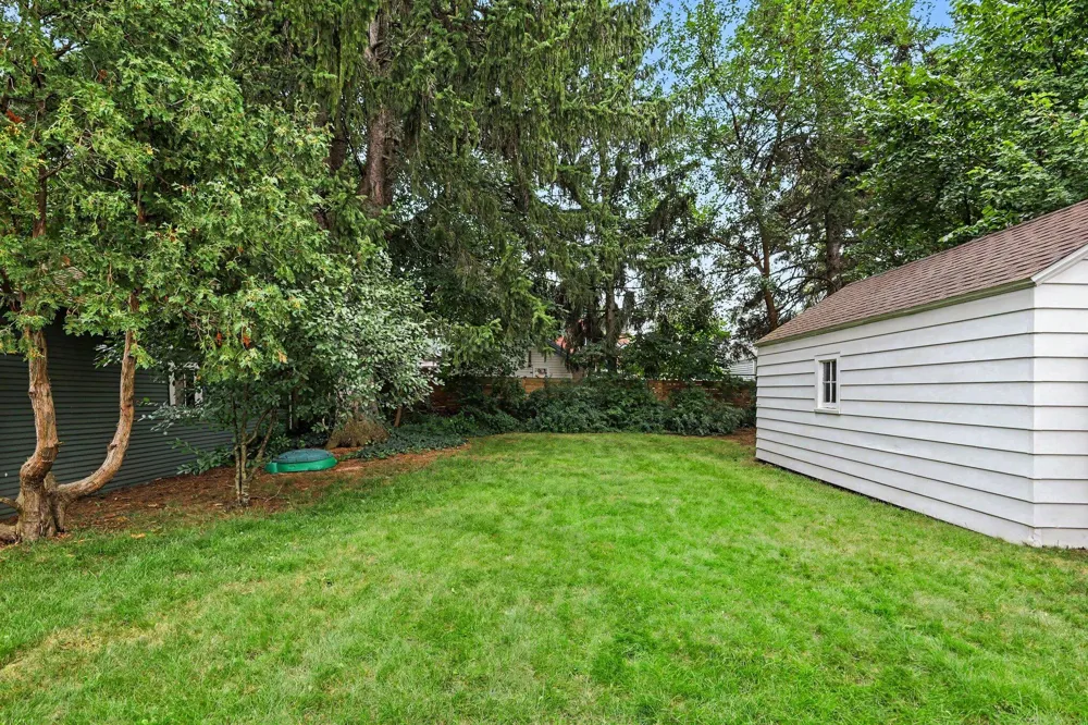 662 Deming Street SE Grand Rapids, MI 49507