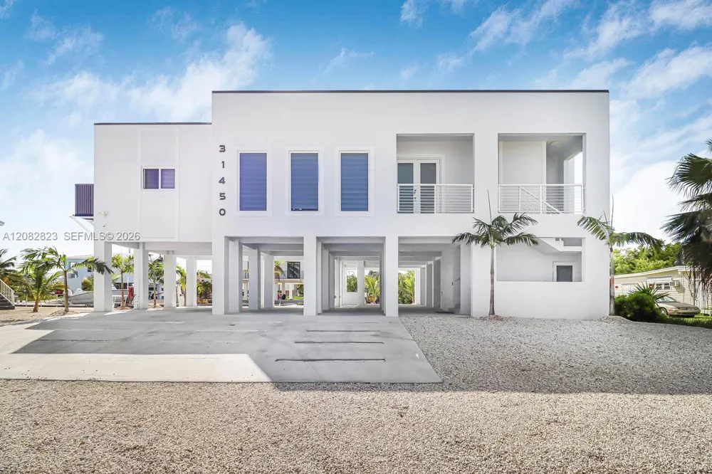31450 Avenue G Big Pine, FL 33043