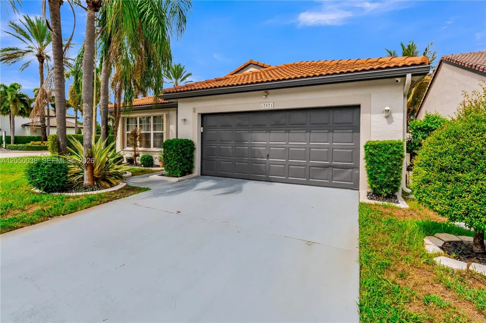 17971 SW 12th Ct Pembroke Pines, FL 33029
