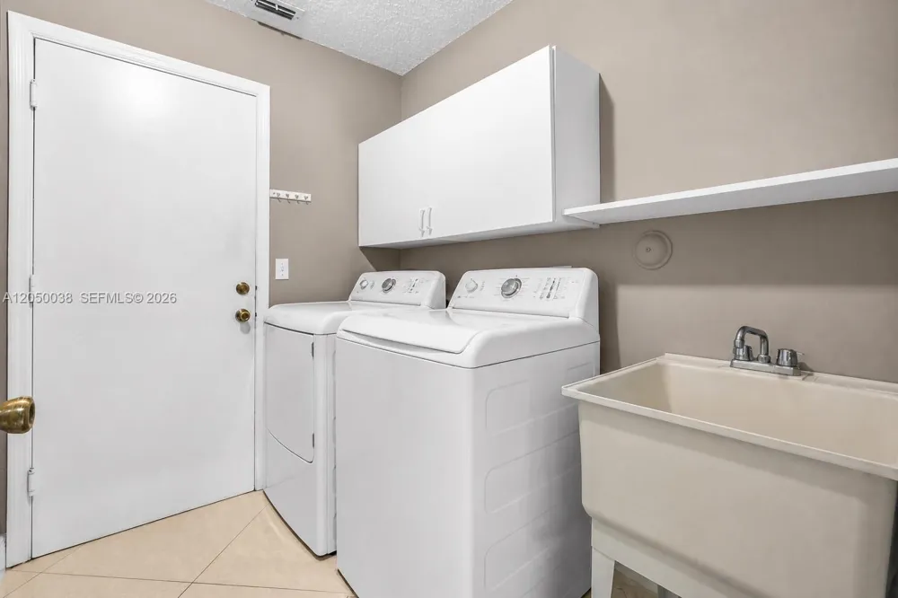 17971 SW 12th Ct Pembroke Pines, FL 33029