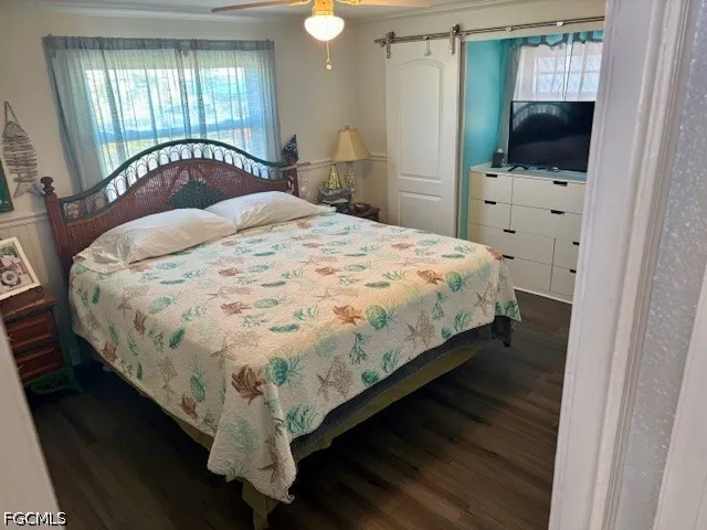 Shoreland Drive W Fort Myers, FL 33905
