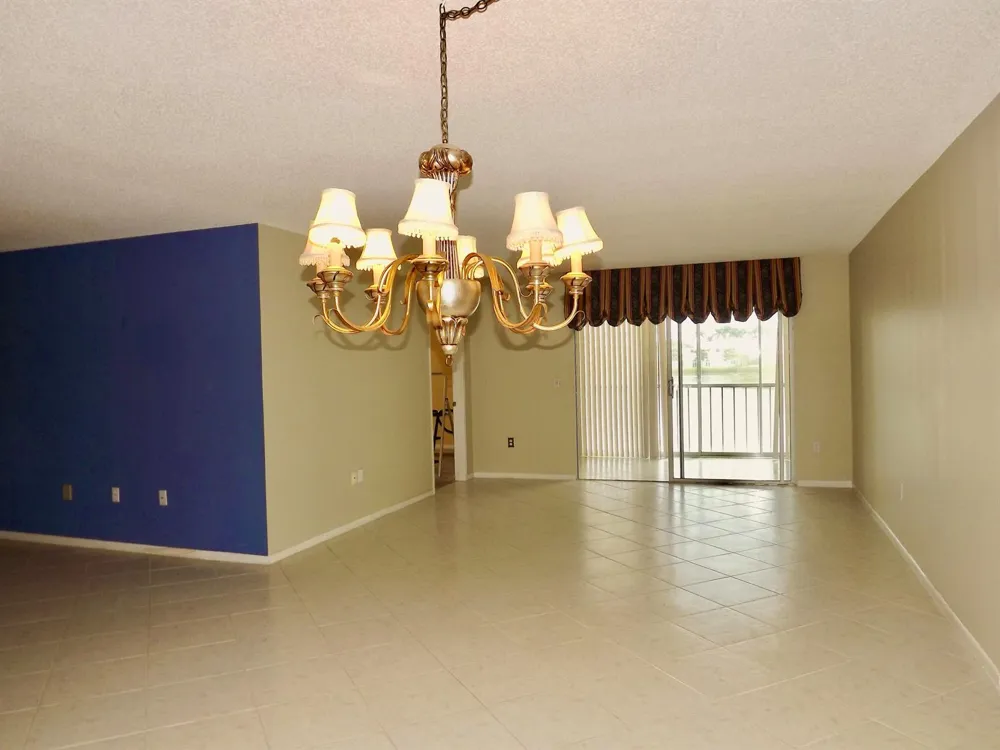 6112 Huntwick Terrace #205 Delray Beach, FL 33484
