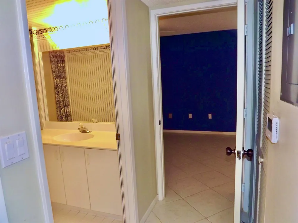 6112 Huntwick Terrace #205 Delray Beach, FL 33484