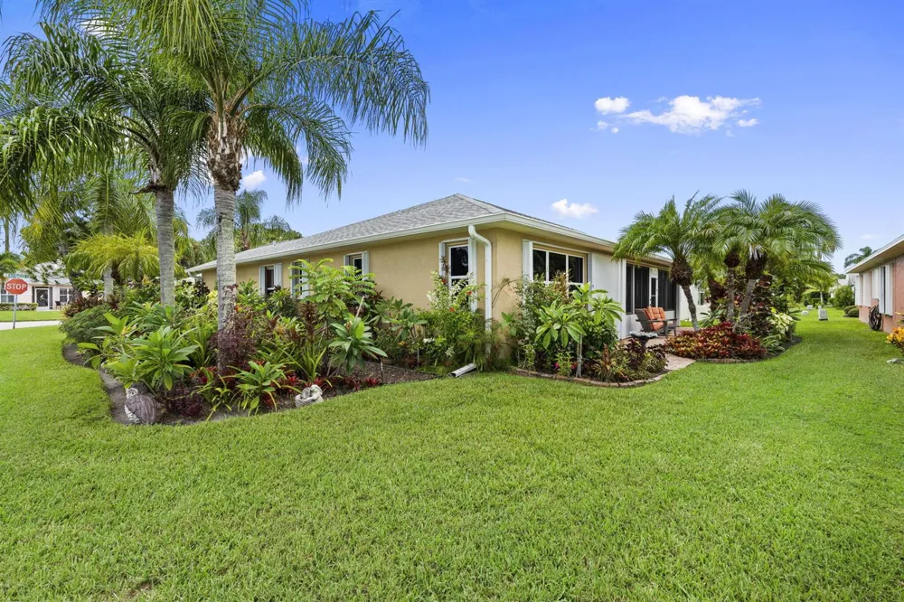 6156 Alexandria Circle Fort Pierce, FL 34982