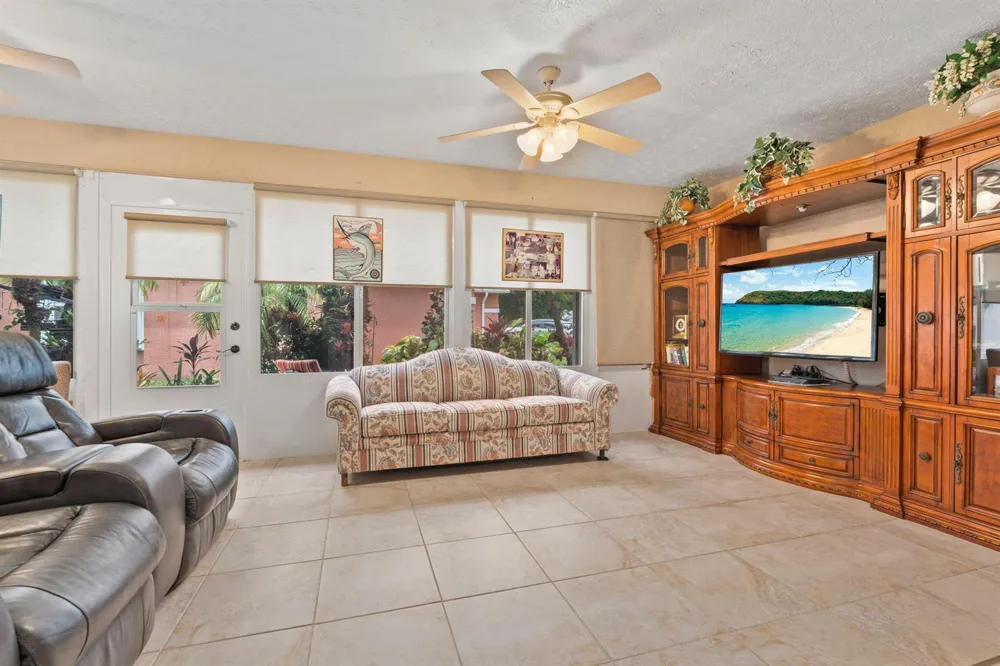 6156 Alexandria Circle Fort Pierce, FL 34982