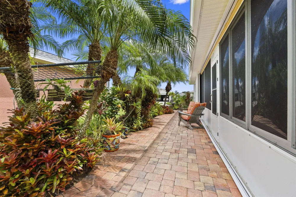 6156 Alexandria Circle Fort Pierce, FL 34982