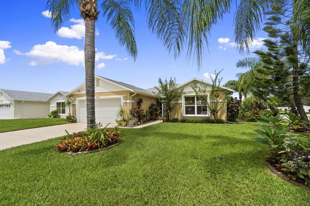 6156 Alexandria Circle Fort Pierce, FL 34982
