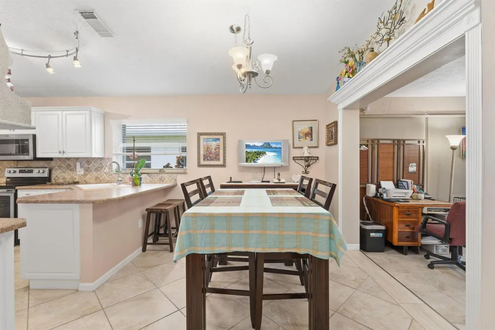 6156 Alexandria Circle Fort Pierce, FL 34982