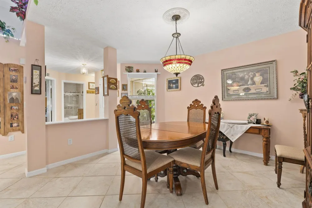 6156 Alexandria Circle Fort Pierce, FL 34982