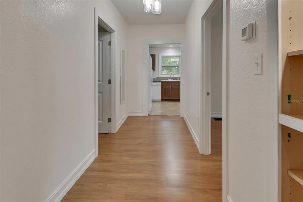 903 E NEW YORK AVENUE Deland, FL 32724