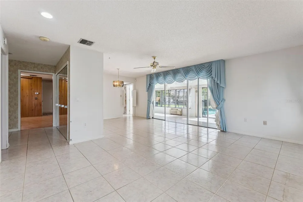 6441 MARLBERRY DRIVE Orlando, FL 32819