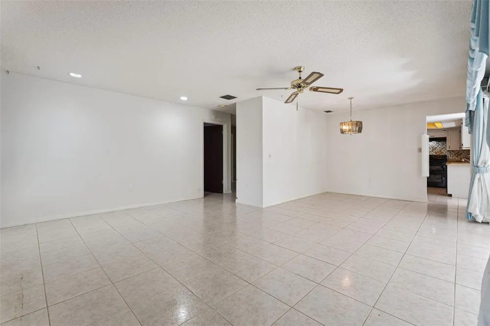 6441 MARLBERRY DRIVE Orlando, FL 32819