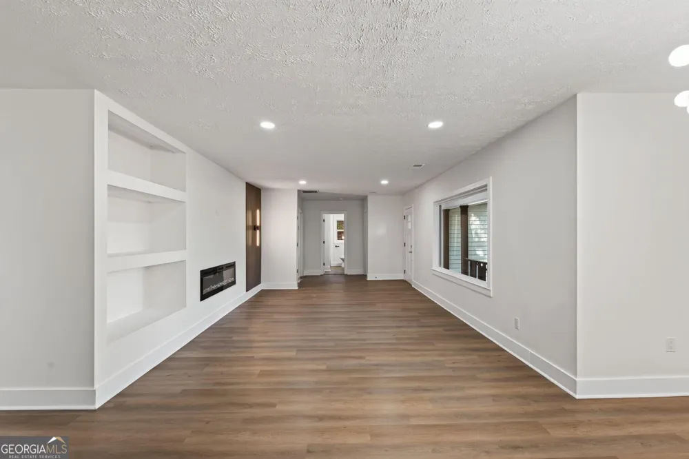 2880 Old Norcross RD Tucker, GA 30084