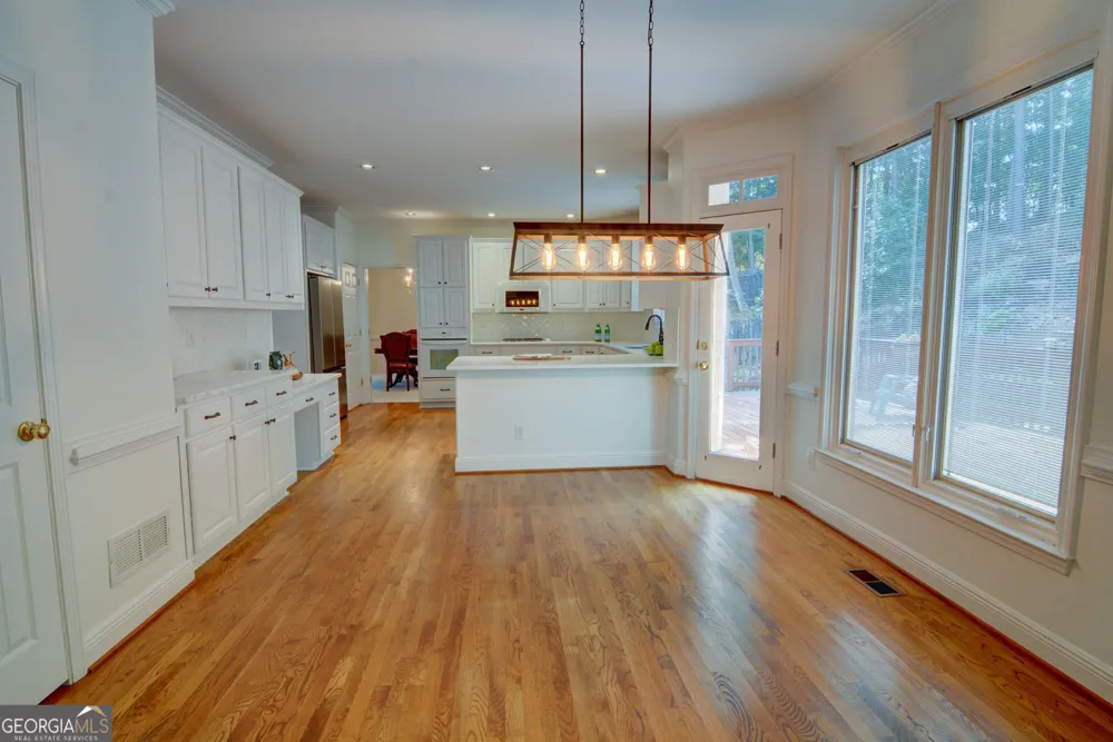 5001 Staverly LN NW Peachtree Corners, GA 30092