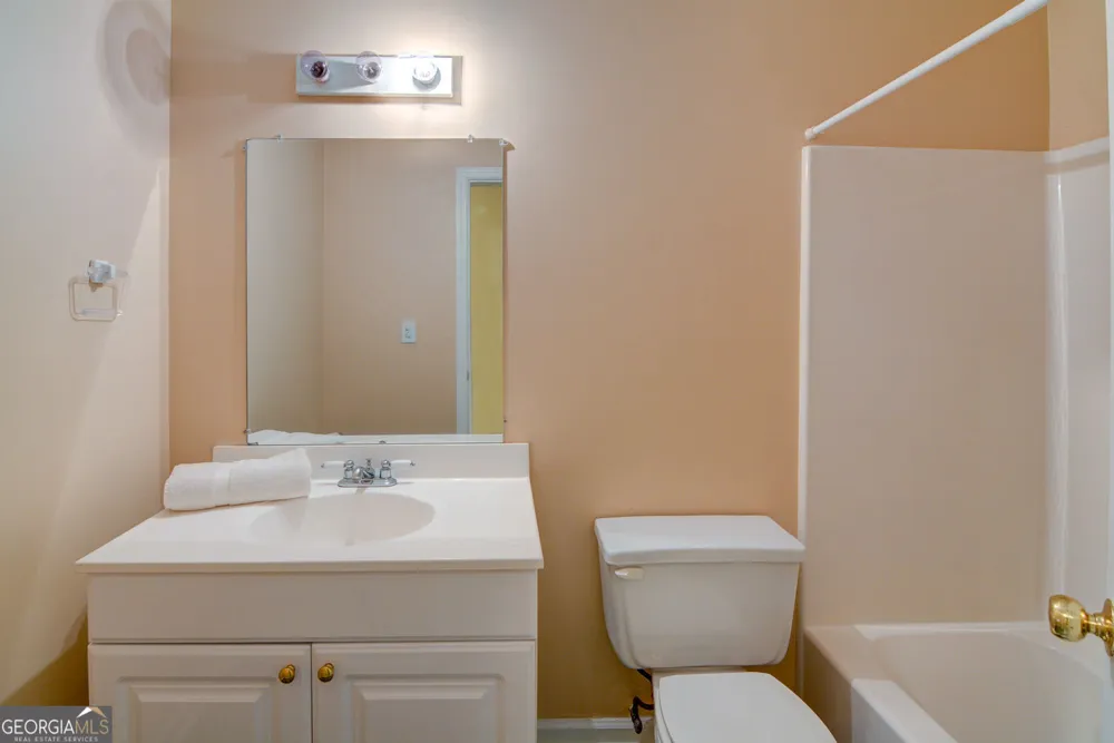 5001 Staverly LN NW Peachtree Corners, GA 30092