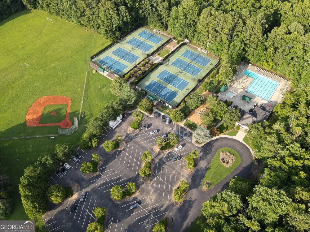 5001 Staverly LN NW Peachtree Corners, GA 30092
