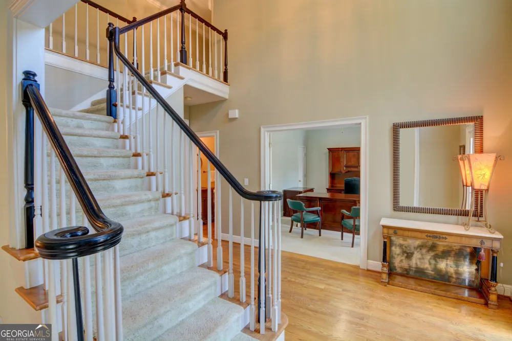 5001 Staverly LN NW Peachtree Corners, GA 30092