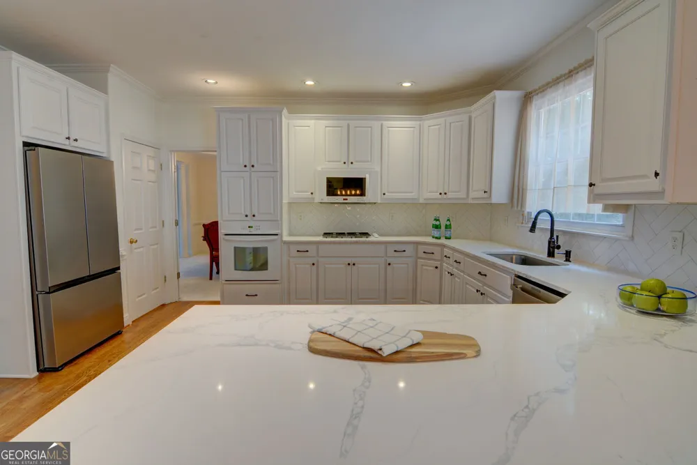 5001 Staverly LN NW Peachtree Corners, GA 30092