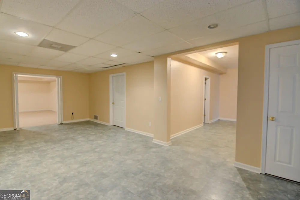 5001 Staverly LN NW Peachtree Corners, GA 30092