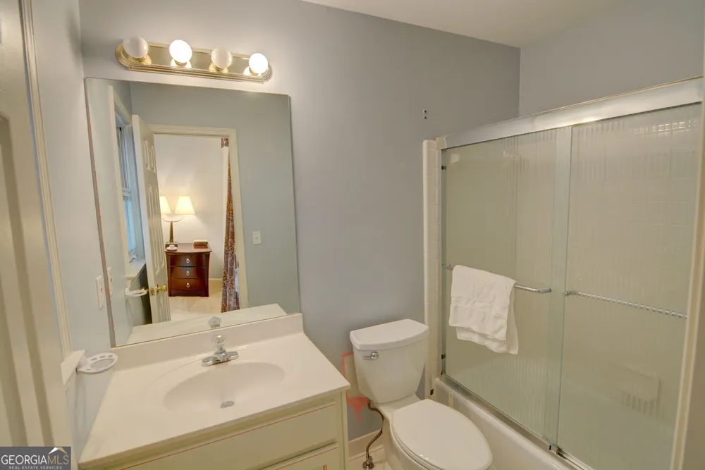 5001 Staverly LN NW Peachtree Corners, GA 30092