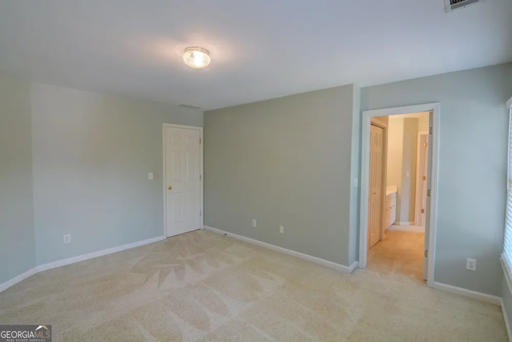 5001 Staverly LN NW Peachtree Corners, GA 30092