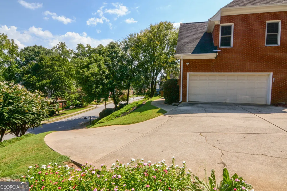5001 Staverly LN NW Peachtree Corners, GA 30092