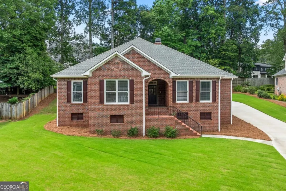 603 Fairway CT Marietta, GA 30068