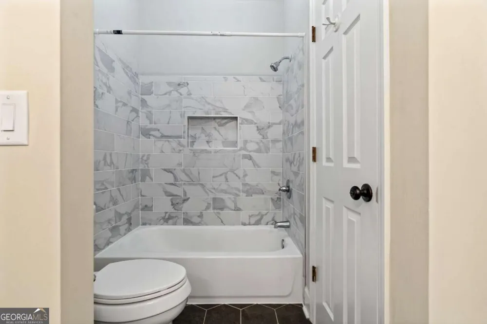 603 Fairway CT Marietta, GA 30068