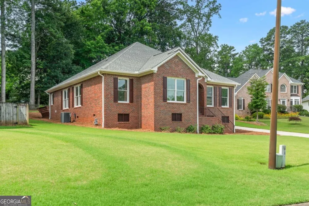 603 Fairway CT Marietta, GA 30068